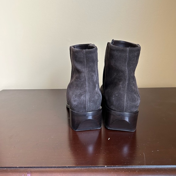 Aquatalia suede bootie- BNWT - Picture 2 of 7